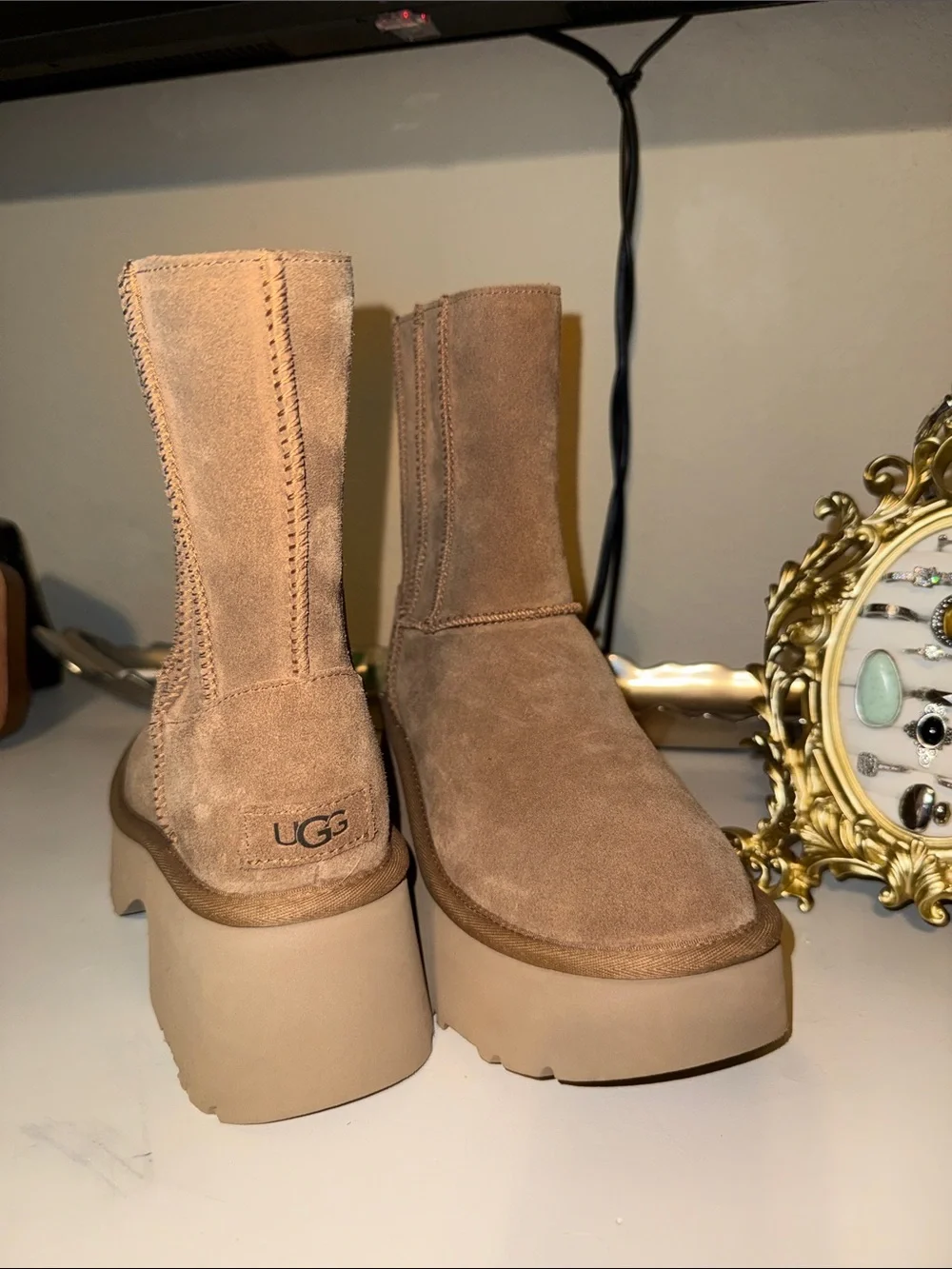 UGG Women's Suede Platform Ankle Boots in Chestnut Brown